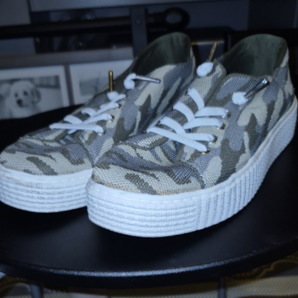 Camouflage Canvas Sneakers